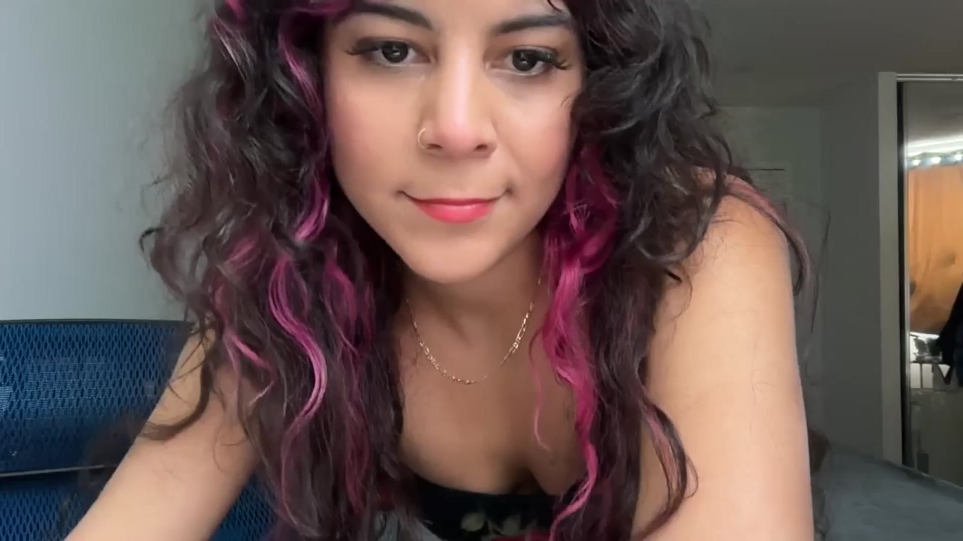 Gallery image thumbnail from e_laine's myfreecams stream on, 06/02/2025, 22:31 image 1 of 20