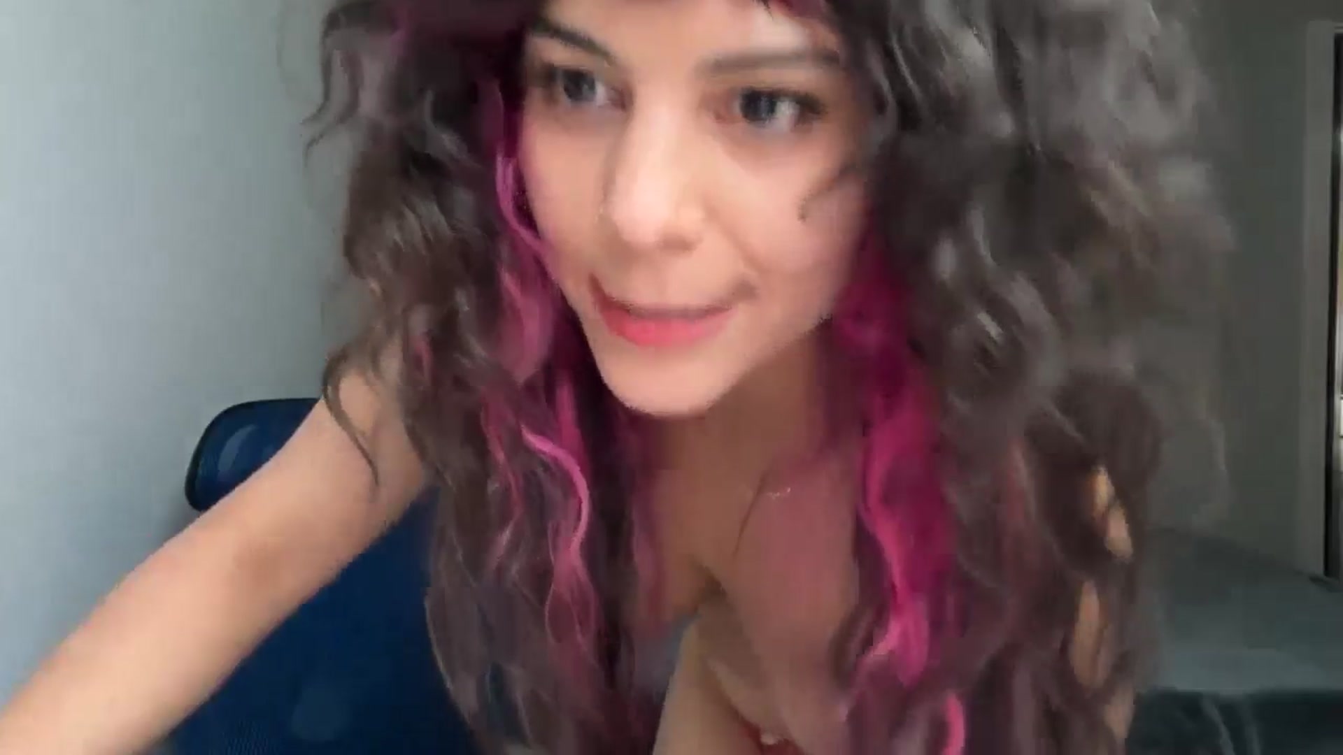 Gallery image thumbnail from e_laine's myfreecams stream on, 06/03/2025, 01:39 image 16 of 20