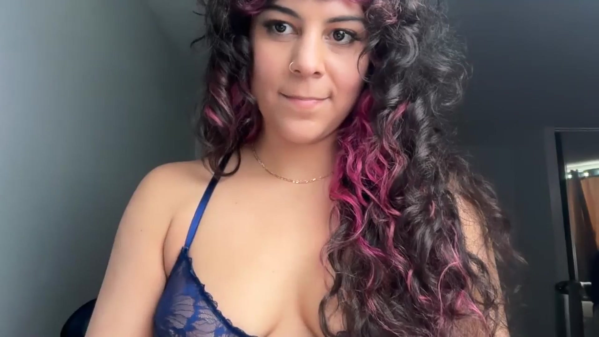 Gallery image thumbnail from e_laine's myfreecams stream on, 06/06/2025, 24:02 image 15 of 20