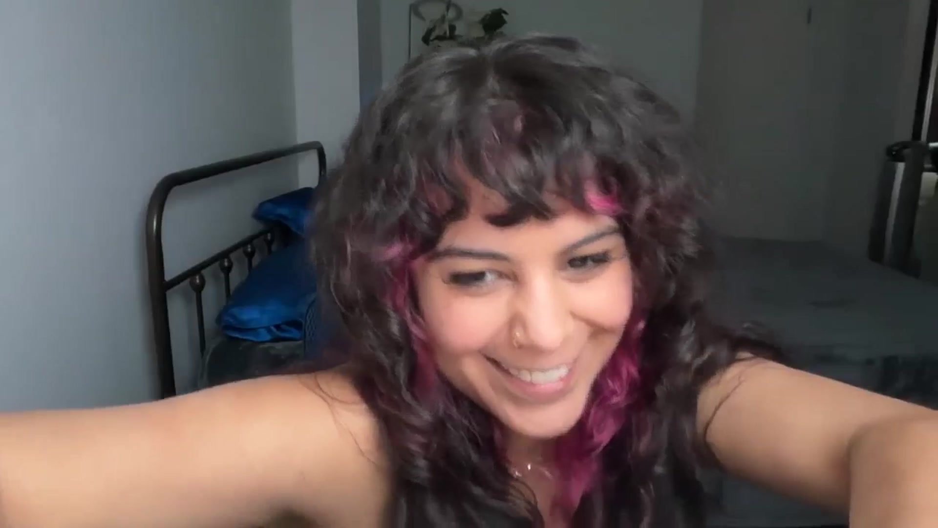 Gallery image thumbnail from e_laine's myfreecams stream on, 06/06/2025, 24:02 image 6 of 20