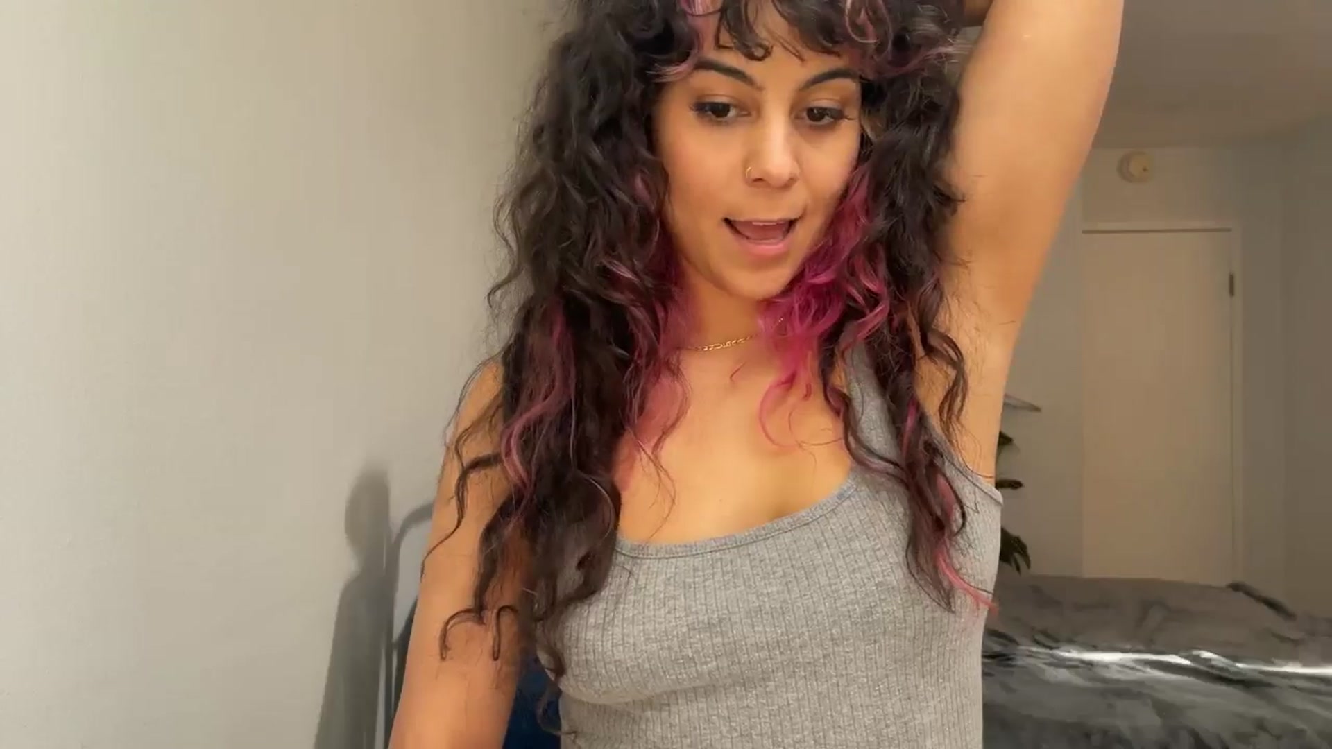 Gallery image thumbnail from e_laine's myfreecams stream on, 06/13/2025, 24:15 image 4 of 20