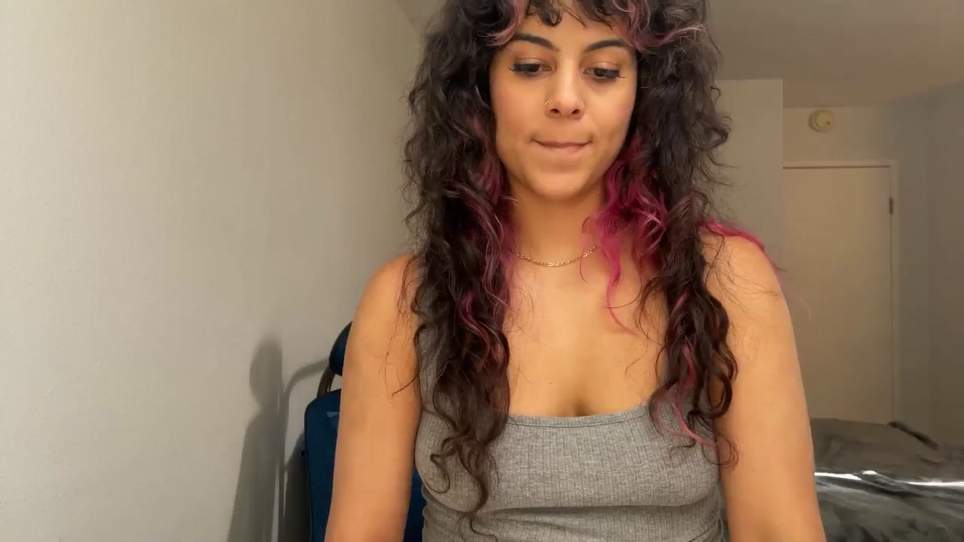 Gallery image thumbnail from e_laine's myfreecams stream on, 06/13/2025, 24:15 image 5 of 20