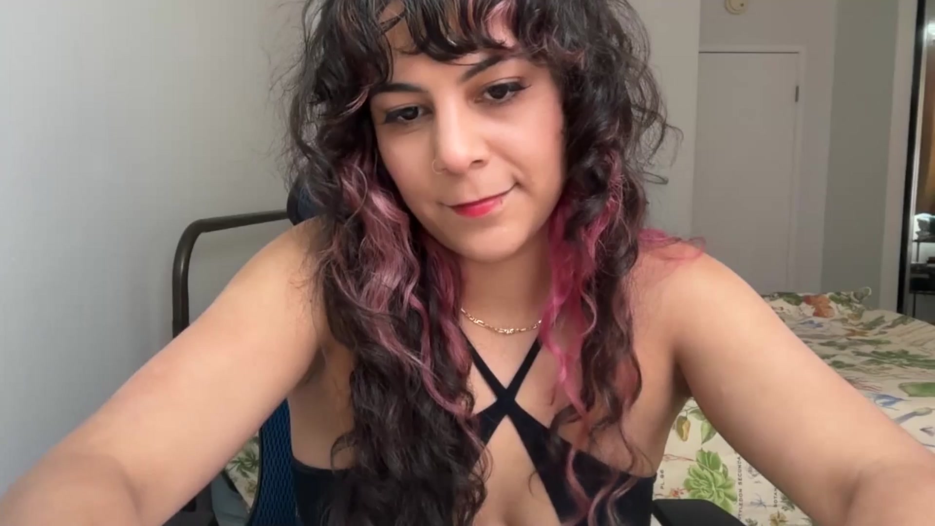 Gallery image thumbnail from e_laine's myfreecams stream on, 06/18/2025, 21:54 image 8 of 20