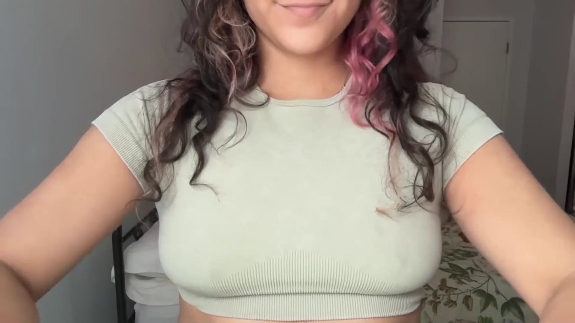 Gallery image thumbnail from e_laine's myfreecams stream on, 06/25/2025, 23:11 image 13 of 20