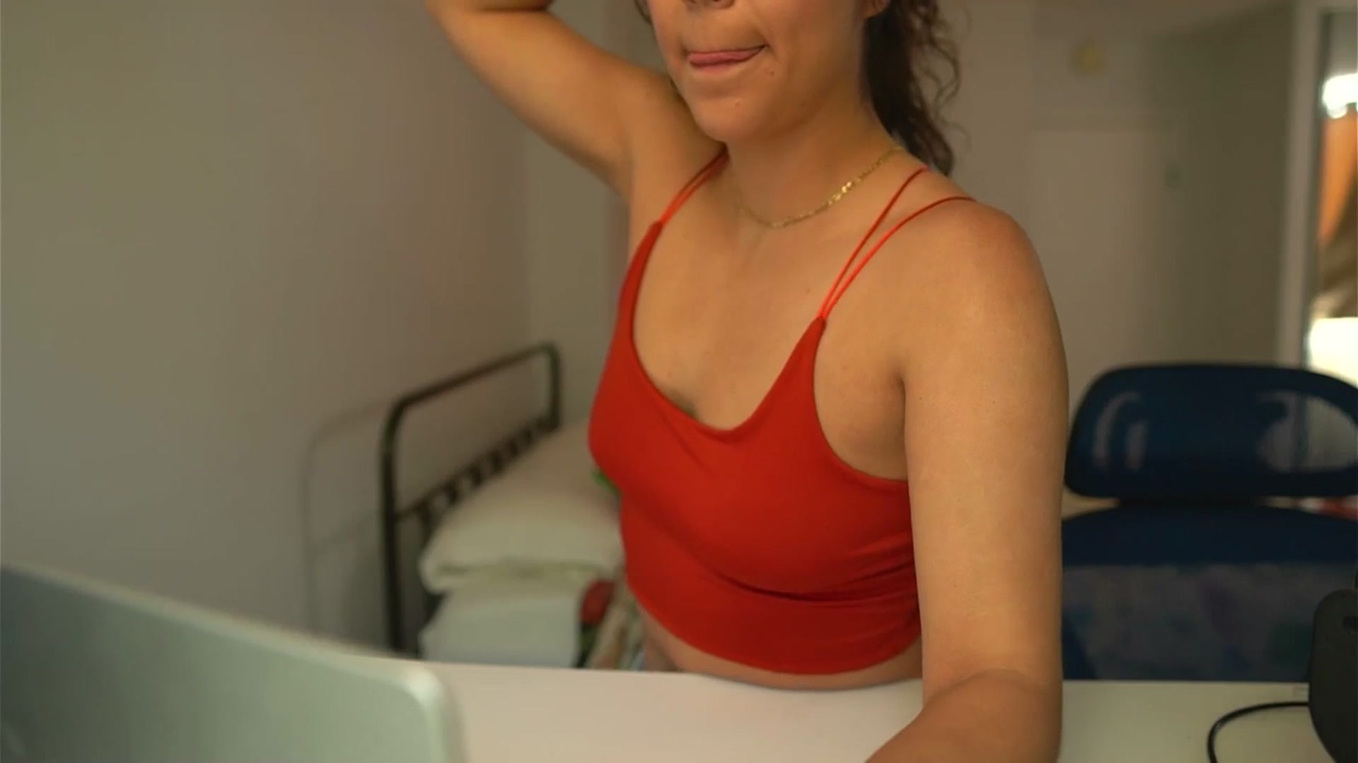 Gallery image thumbnail from e_laine's myfreecams stream on, 06/27/2025, 23:34 image 17 of 20