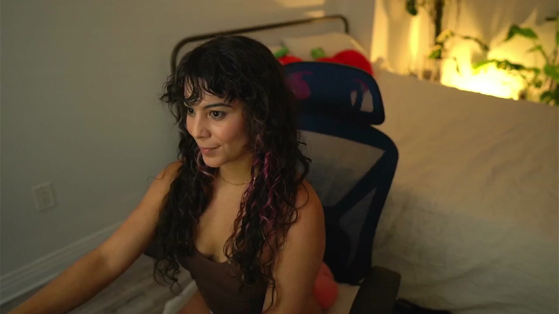 Gallery image thumbnail from e_laine's myfreecams stream on, 07/23/2025, 24:01 image 12 of 20