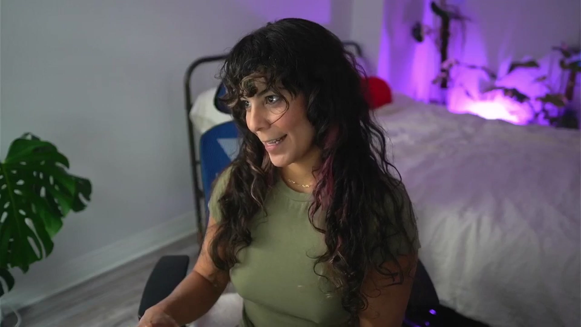 Gallery image thumbnail from e_laine's myfreecams stream on, 07/26/2025, 22:05 image 16 of 20
