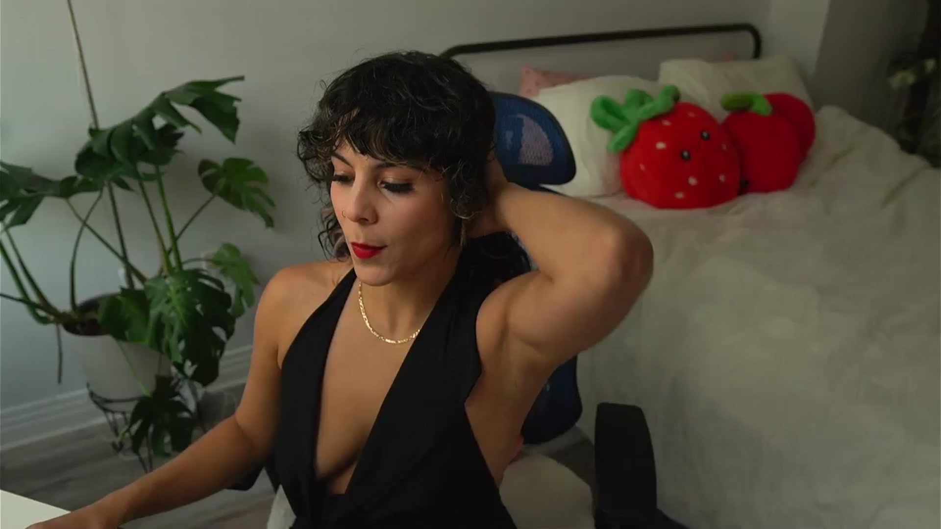 Gallery image thumbnail from e_laine's myfreecams stream on, 09/19/2025, 23:06 image 1 of 20