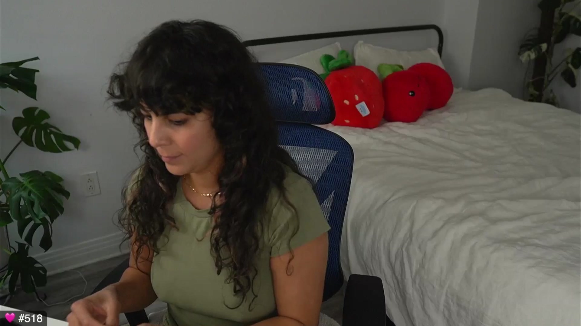 Gallery image thumbnail from e_laine's myfreecams stream on, 09/23/2025, 23:00 image 20 of 20