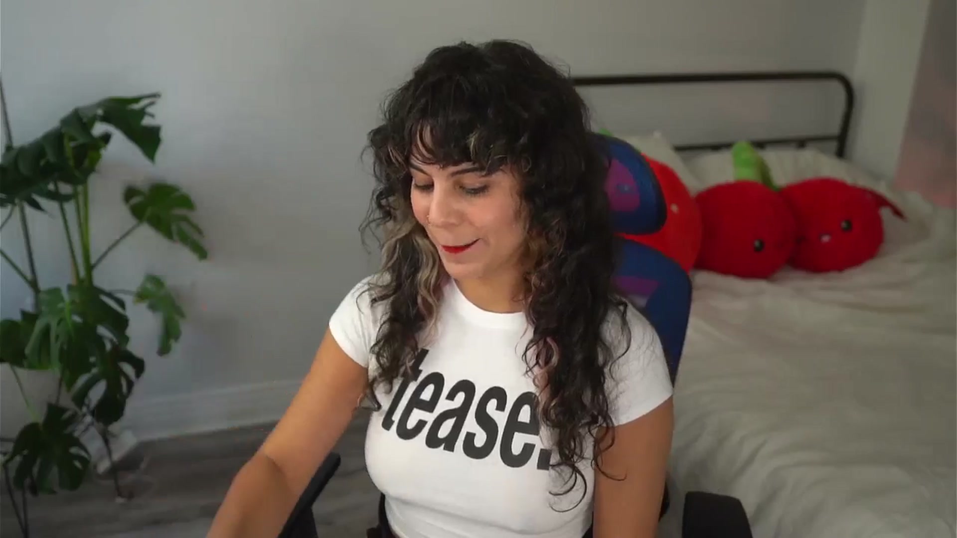 Gallery image thumbnail from e_laine's myfreecams stream on, 09/27/2025, 18:31 image 8 of 20
