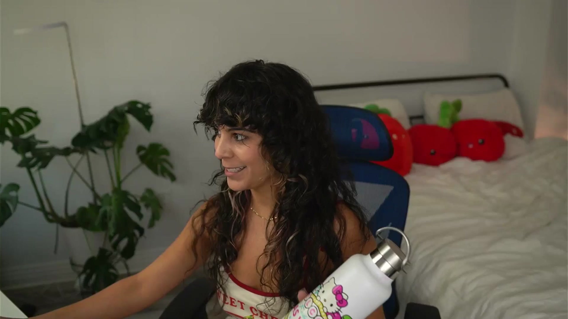 Gallery image thumbnail from e_laine's myfreecams stream on, 10/02/2025, 22:44 image 1 of 20