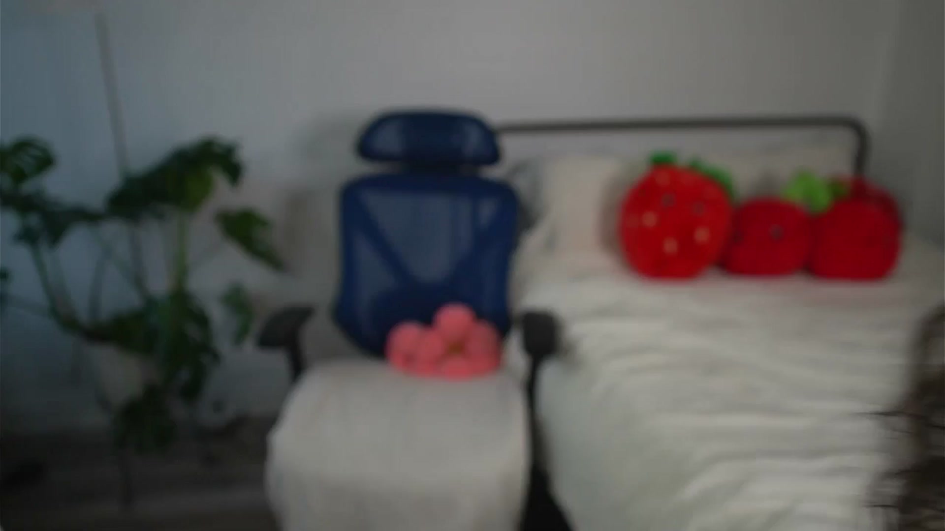 Gallery image thumbnail from e_laine's myfreecams stream on, 10/03/2025, 23:55 image 14 of 20