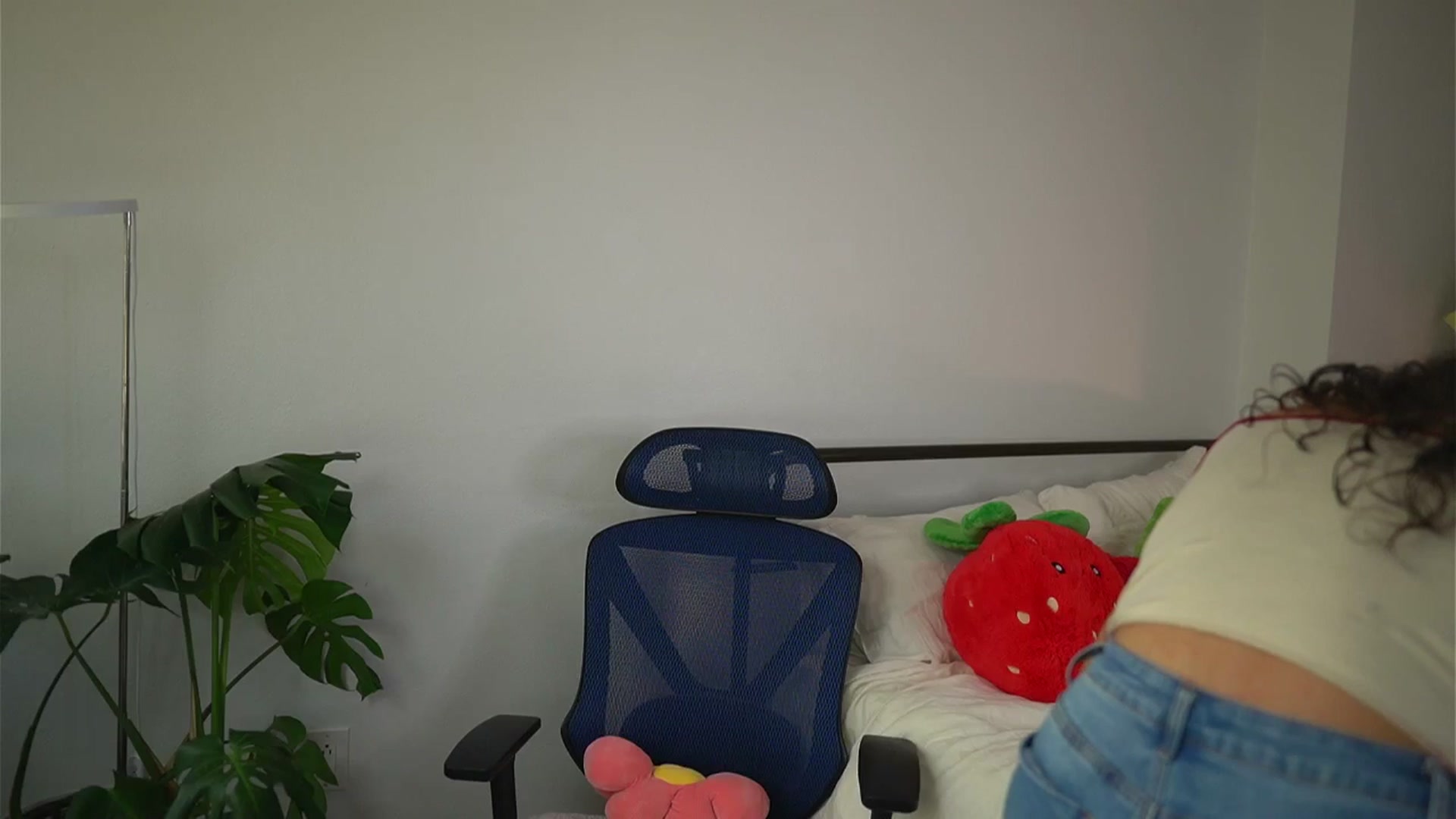 Gallery image thumbnail from e_laine's myfreecams stream on, 10/08/2025, 22:28 image 7 of 20