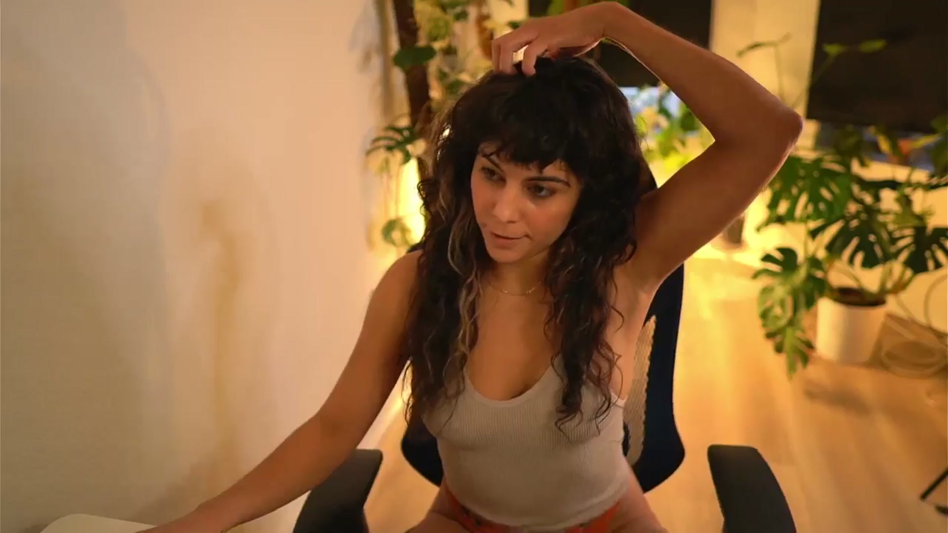 Gallery image thumbnail from e_laine's myfreecams stream on, 11/06/2025, 23:31 image 18 of 20