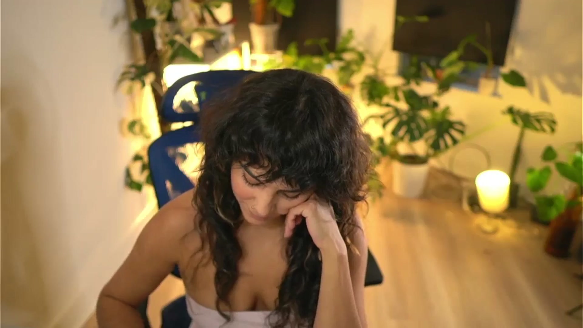 Gallery image thumbnail from e_laine's myfreecams stream on, 11/11/2025, 23:43 image 19 of 20