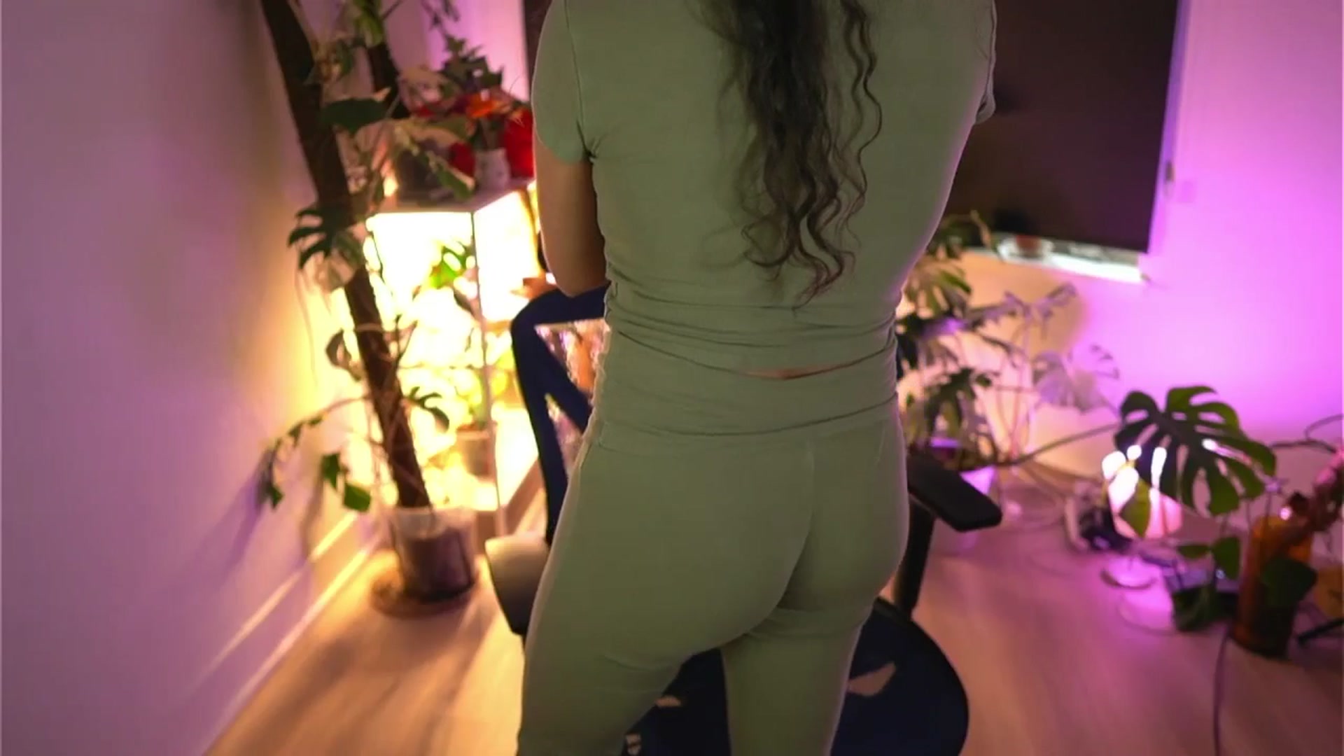 Gallery image thumbnail from e_laine's myfreecams stream on, 11/20/2025, 21:48 image 2 of 20