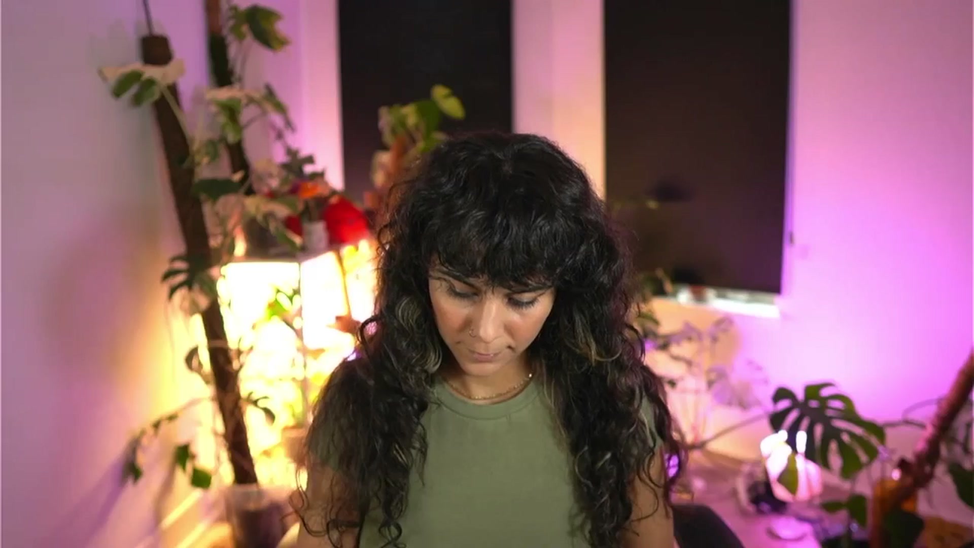 Gallery image thumbnail from e_laine's myfreecams stream on, 11/20/2025, 22:04 image 19 of 20