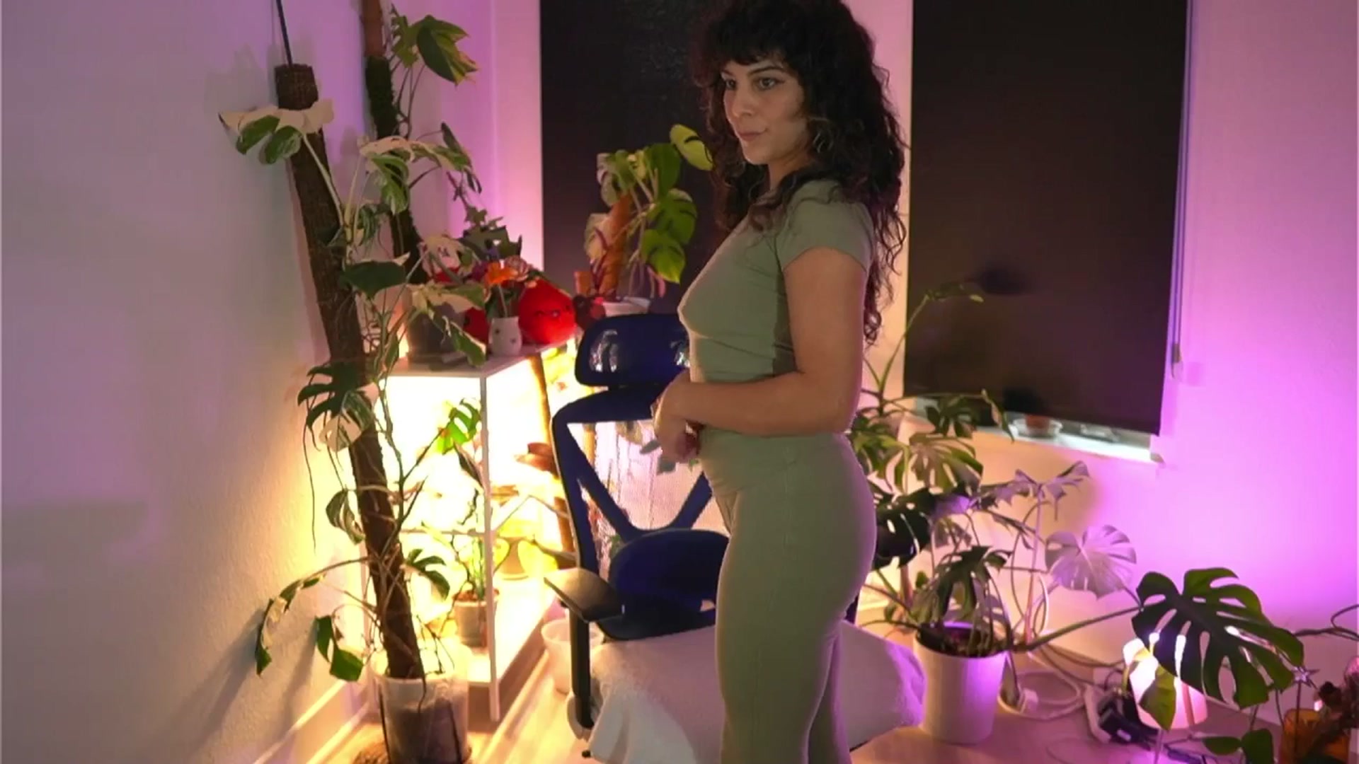 Gallery image thumbnail from e_laine's myfreecams stream on, 11/20/2025, 22:04 image 5 of 20