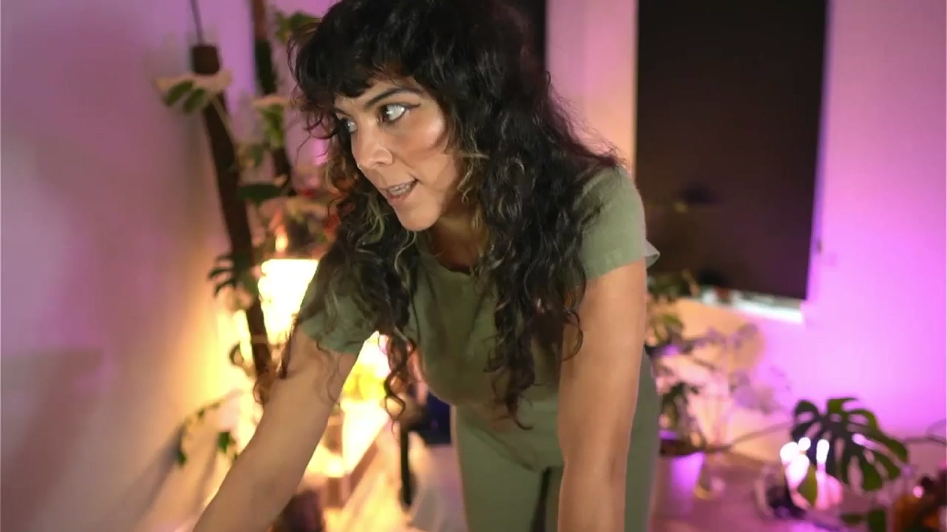 Gallery image thumbnail from e_laine's myfreecams stream on, 11/20/2025, 22:04 image 6 of 20