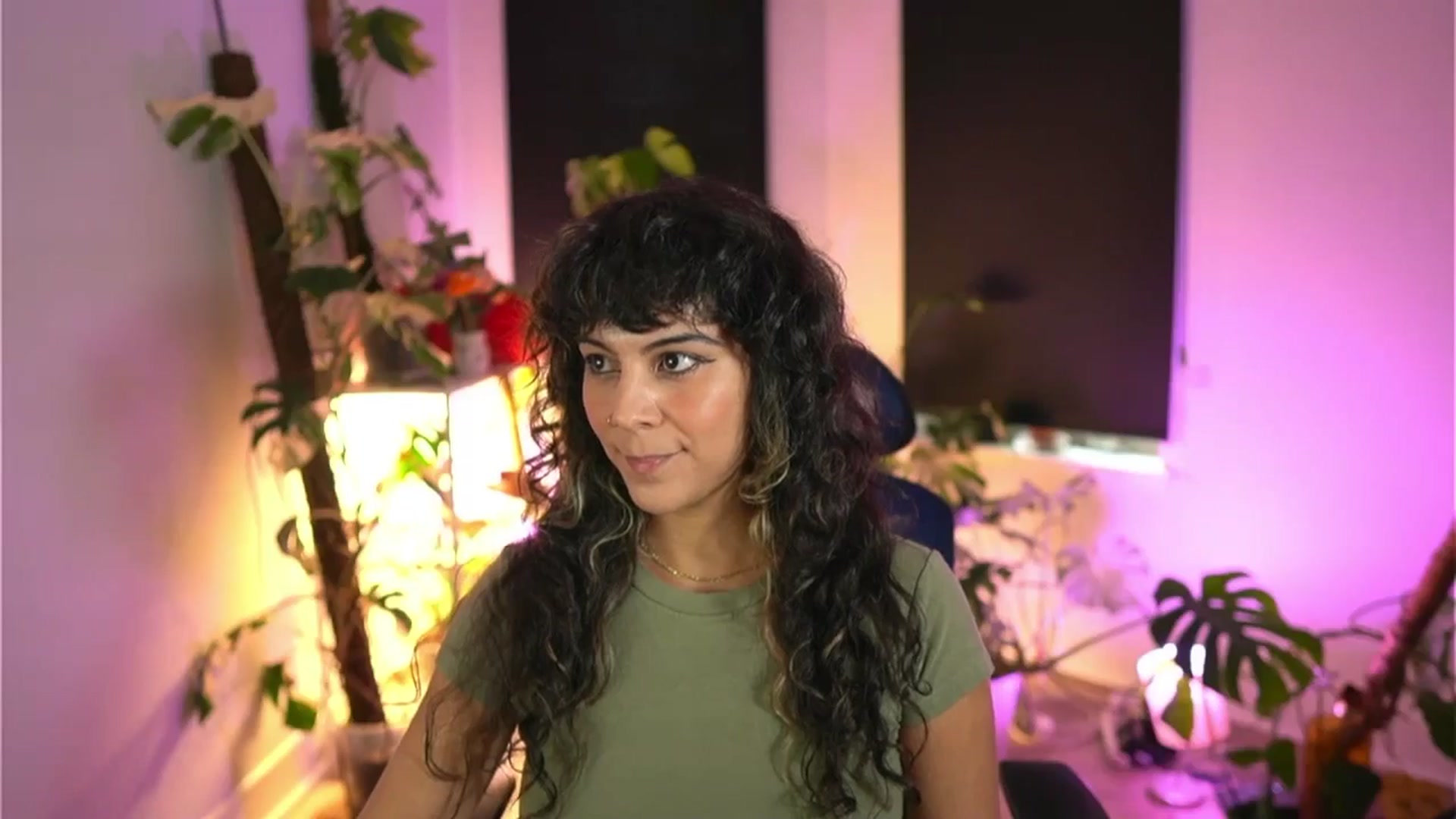 Gallery image thumbnail from e_laine's myfreecams stream on, 11/20/2025, 22:04 image 18 of 20