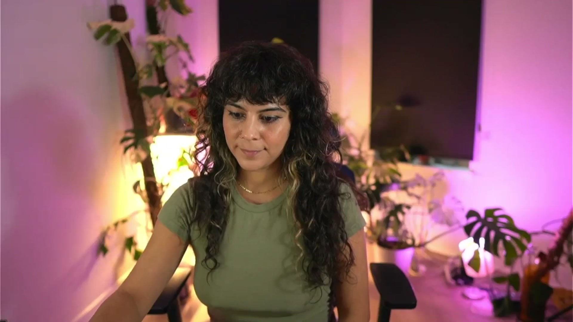 Gallery image thumbnail from e_laine's myfreecams stream on, 11/20/2025, 23:15 image 8 of 20