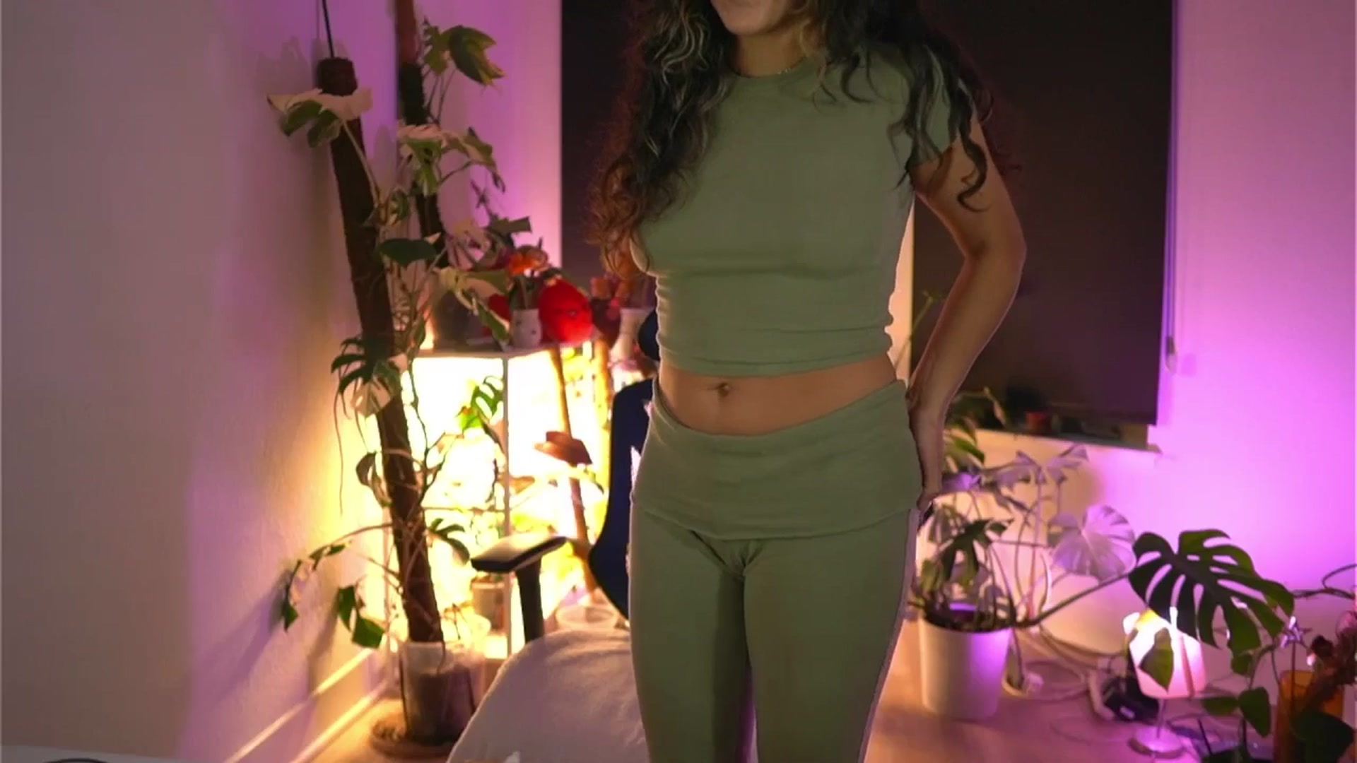 Gallery image thumbnail from e_laine's myfreecams stream on, 11/21/2025, 24:28 image 3 of 20