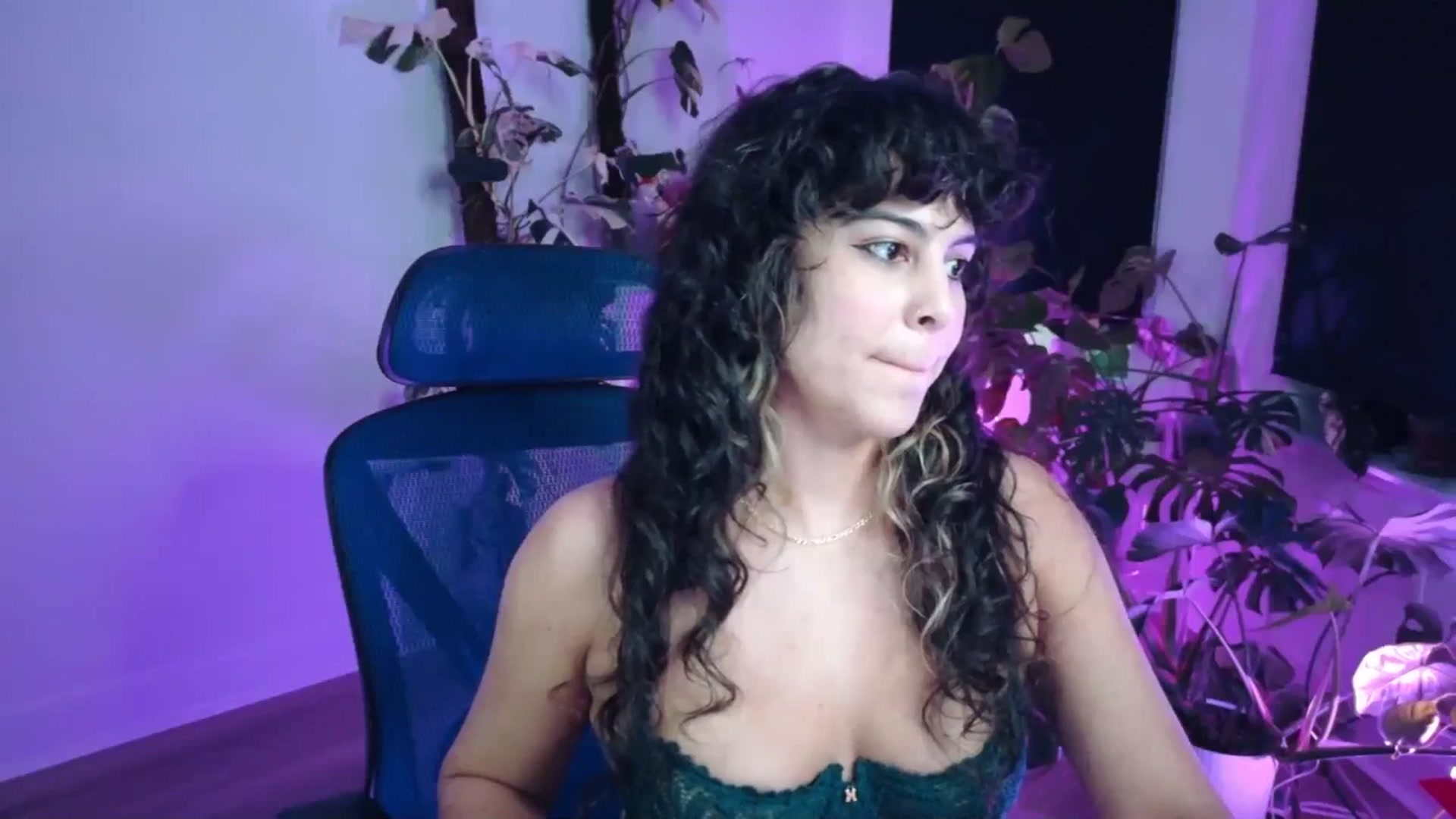 Gallery image thumbnail from e_laine's myfreecams stream on, 12/02/2025, 24:00 image 10 of 20