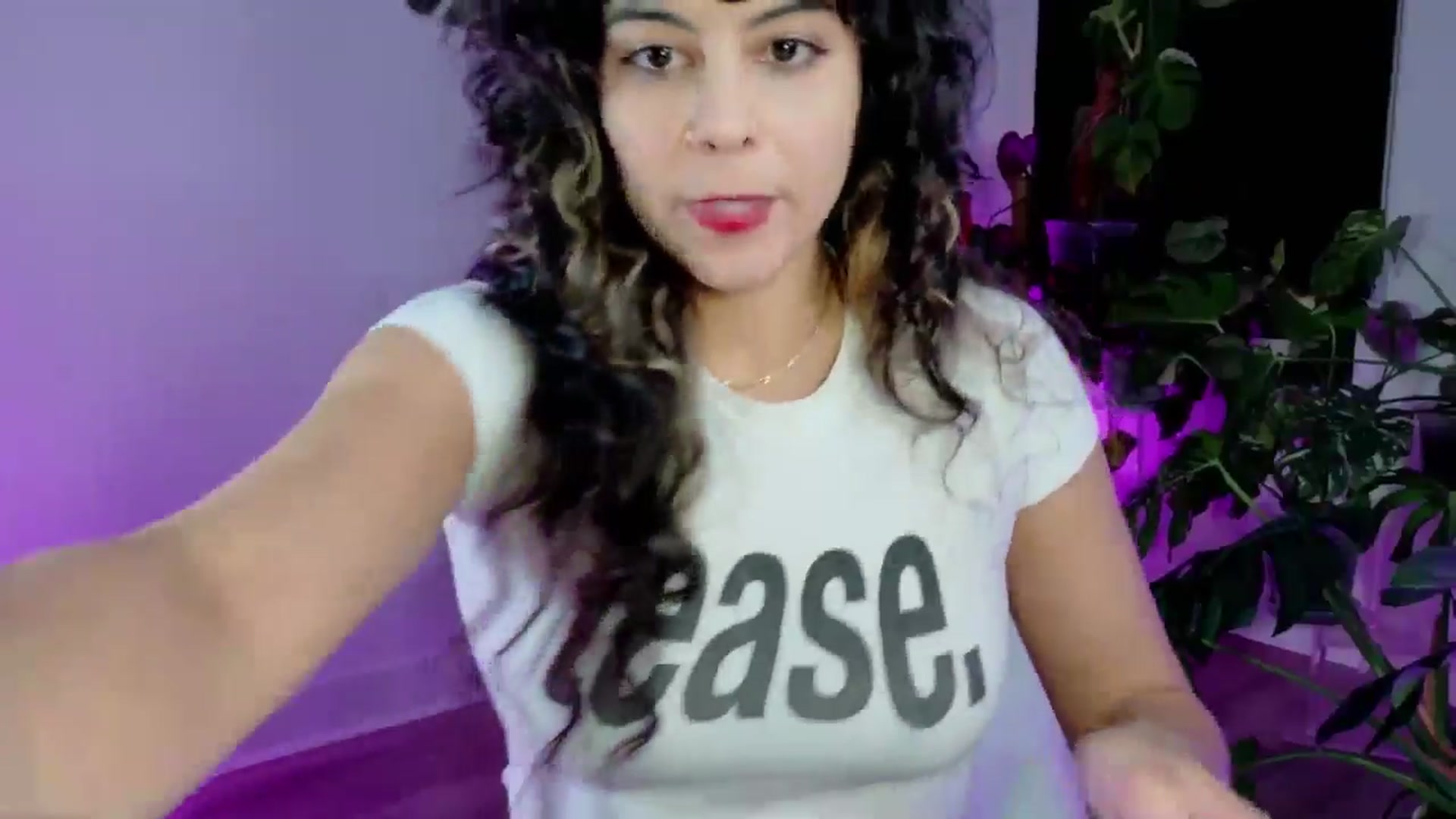 Gallery image thumbnail from e_laine's myfreecams stream on, 12/03/2025, 24:51 image 7 of 20