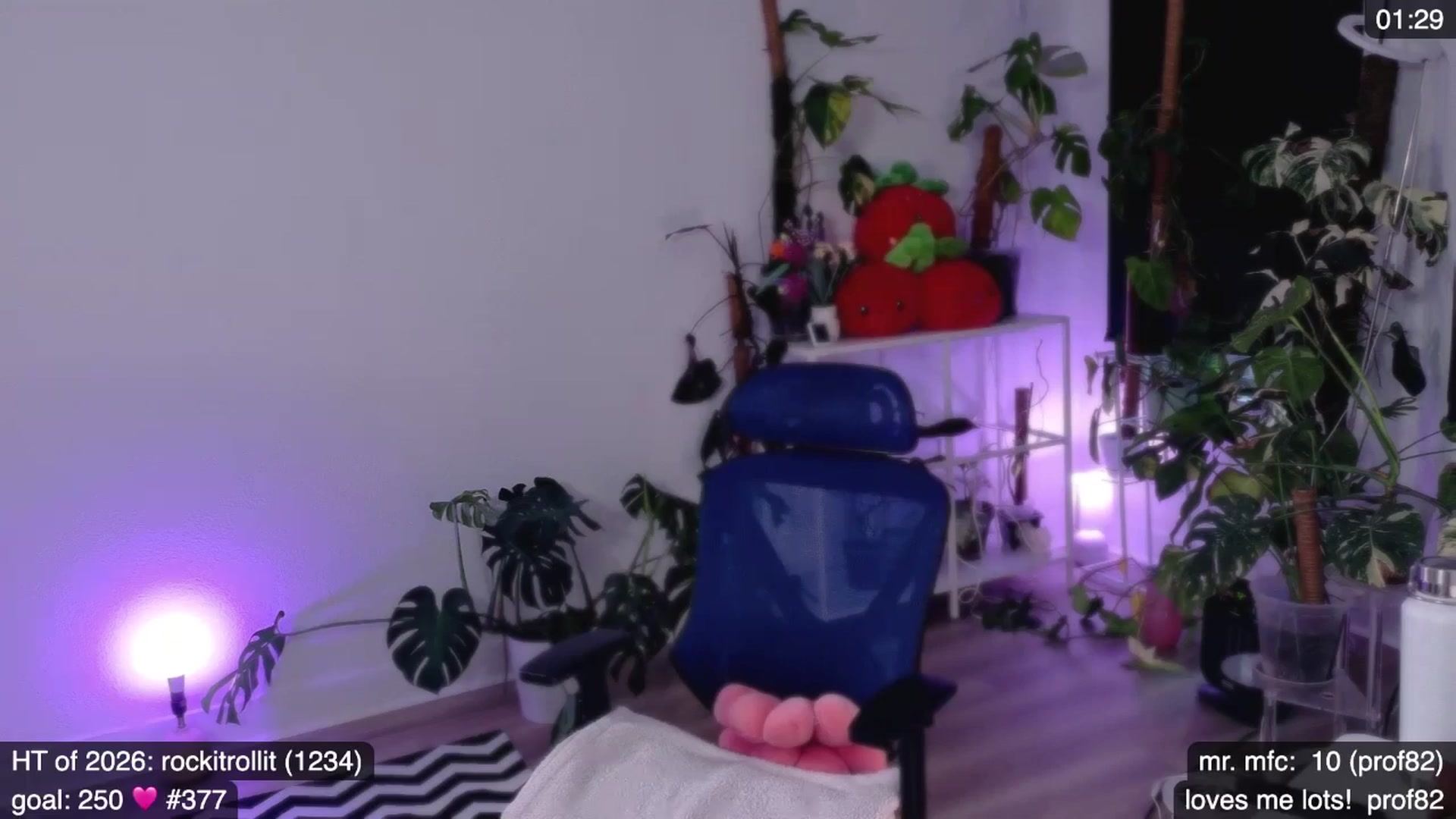 Gallery image thumbnail from e_laine's myfreecams stream on, 01/22/2026, 23:38 image 19 of 20