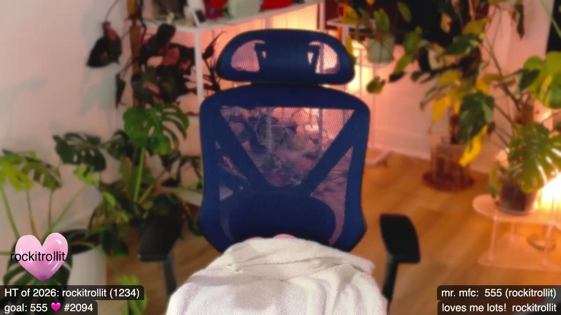 Gallery image thumbnail from e_laine's myfreecams stream on, 03/05/2026, 03:30 image 17 of 20