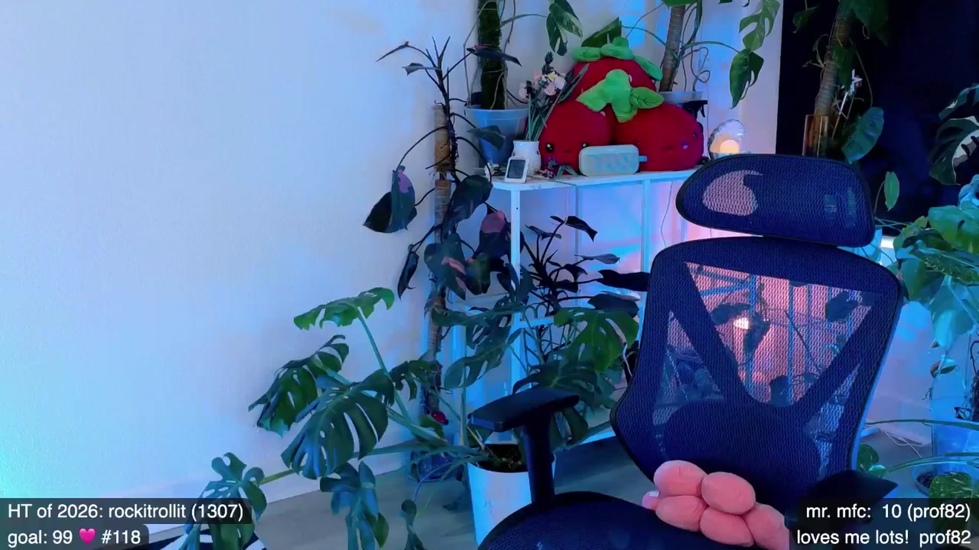 Gallery image thumbnail from e_laine's myfreecams stream on, 04/03/2026, 24:01 image 14 of 20