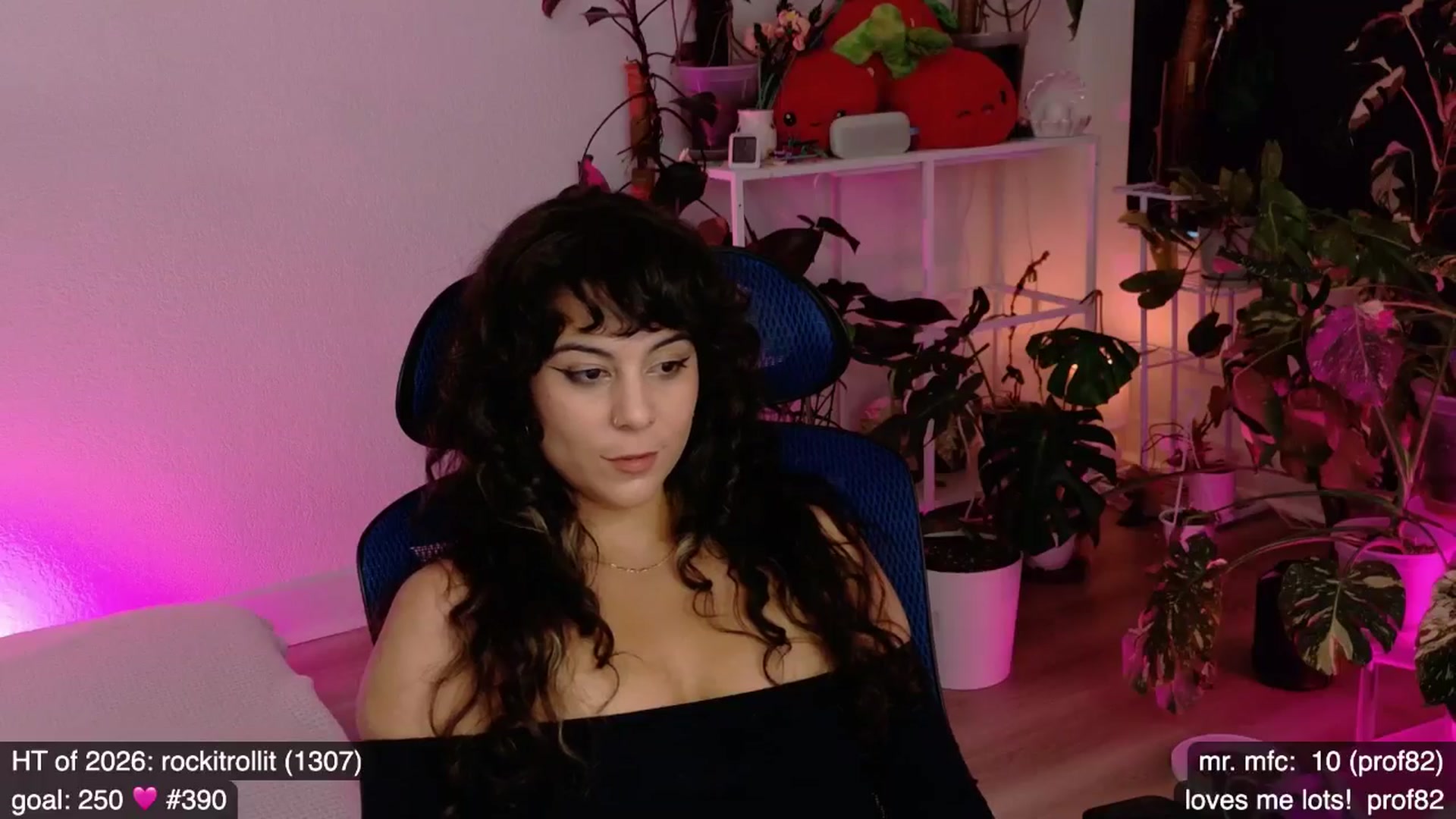 Gallery image thumbnail from e_laine's myfreecams stream on, 04/17/2026, 01:14 image 4 of 20