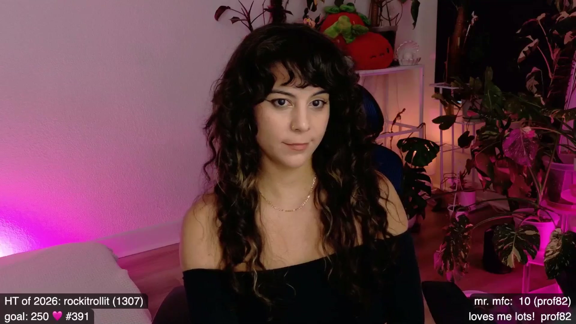 Gallery image thumbnail from e_laine's myfreecams stream on, 04/17/2026, 01:14 image 12 of 20