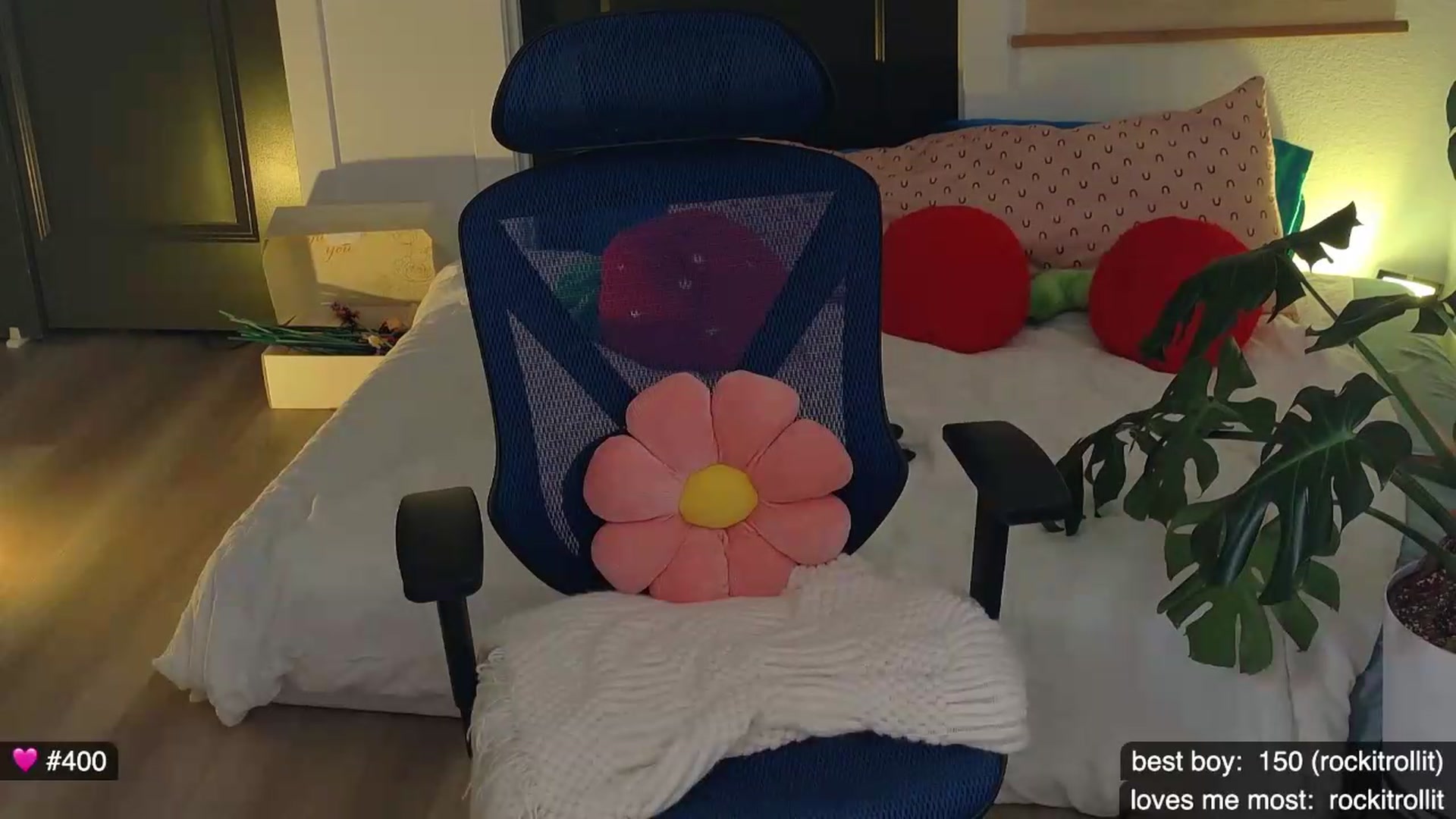 Gallery image thumbnail from e_laine's myfreecams stream on, 06/14/2026, 06:25 image 4 of 20