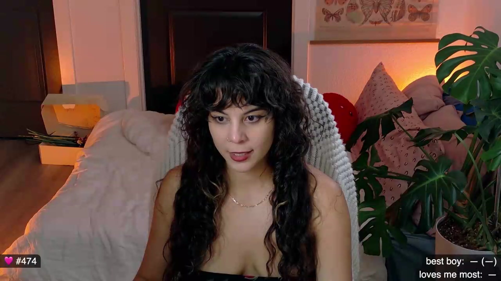 Gallery image thumbnail from e_laine's myfreecams stream on, 06/19/2026, 24:25 image 7 of 20