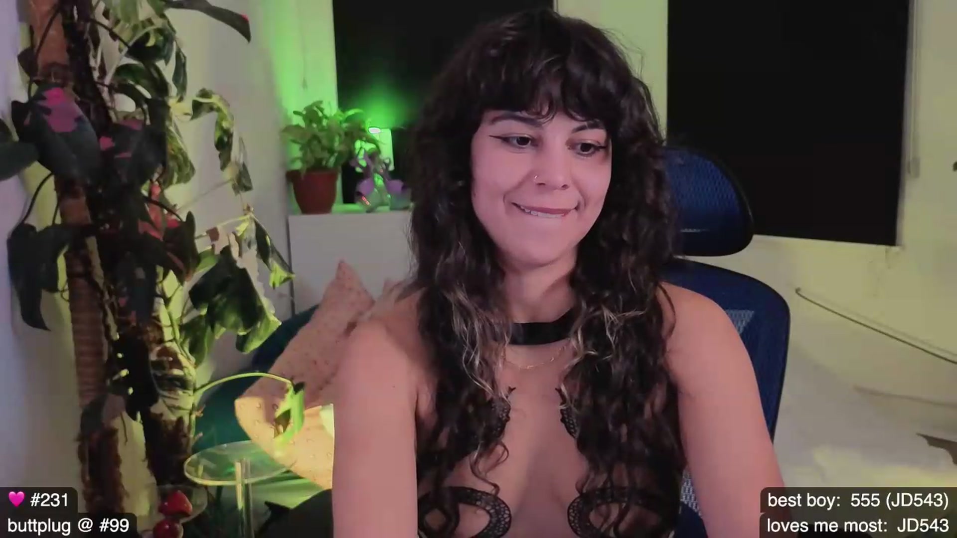Gallery image thumbnail from e_laine's myfreecams stream on, 07/04/2026, 06:43 image 19 of 20