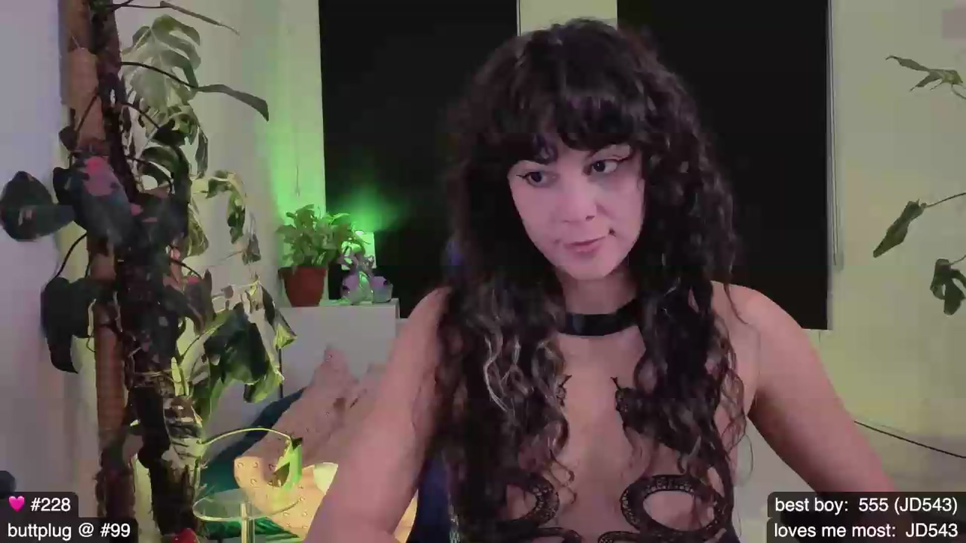 Gallery image thumbnail from e_laine's myfreecams stream on, 07/04/2026, 06:43 image 12 of 20
