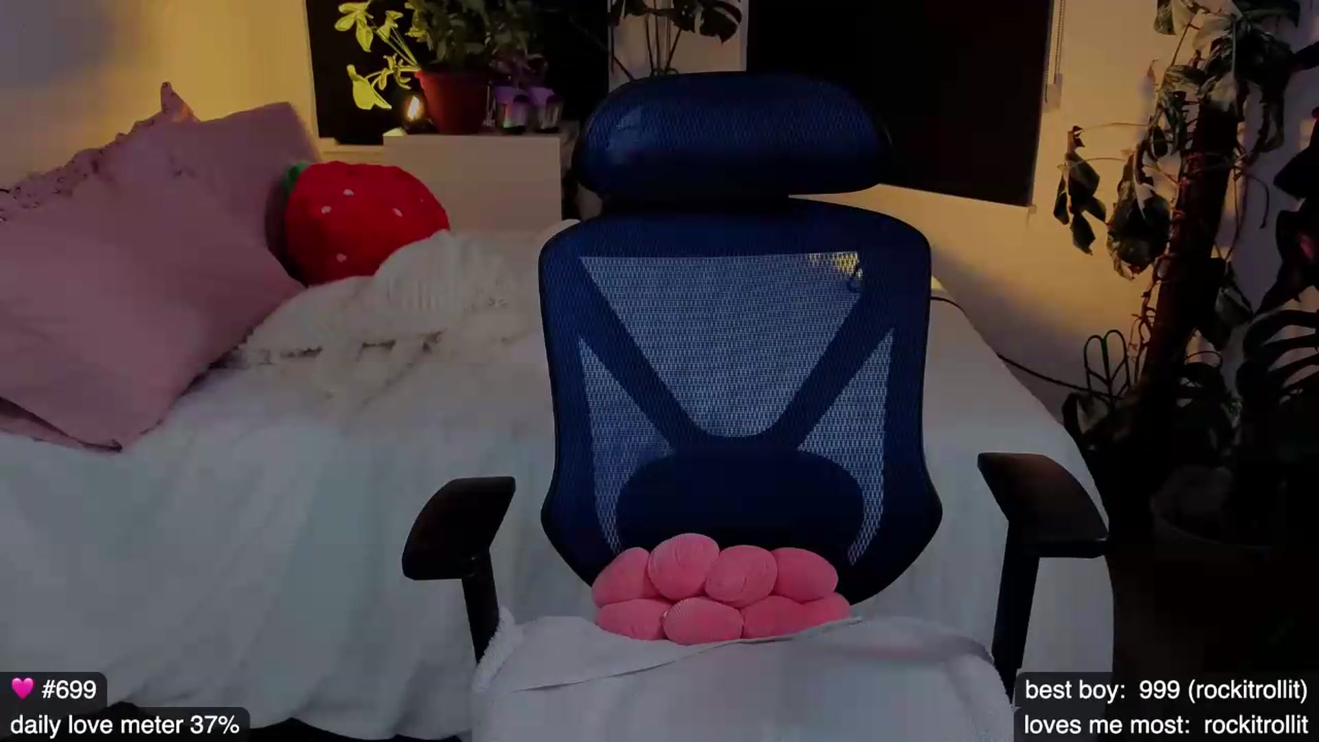 Gallery image thumbnail from e_laine's myfreecams stream on, 07/16/2026, 05:31 image 13 of 20