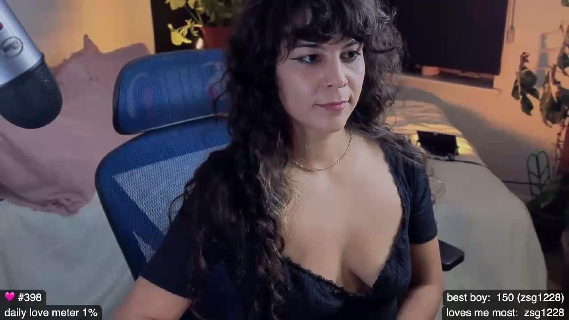 Gallery image thumbnail from e_laine's myfreecams stream on, 07/18/2026, 04:39 image 2 of 20
