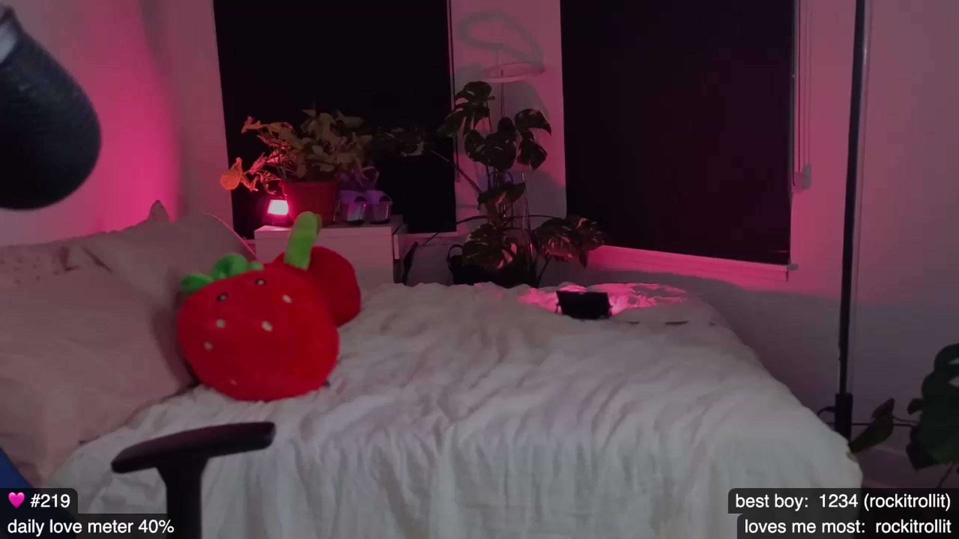 Gallery image thumbnail from e_laine's myfreecams stream on, 07/31/2026, 06:15 image 11 of 20