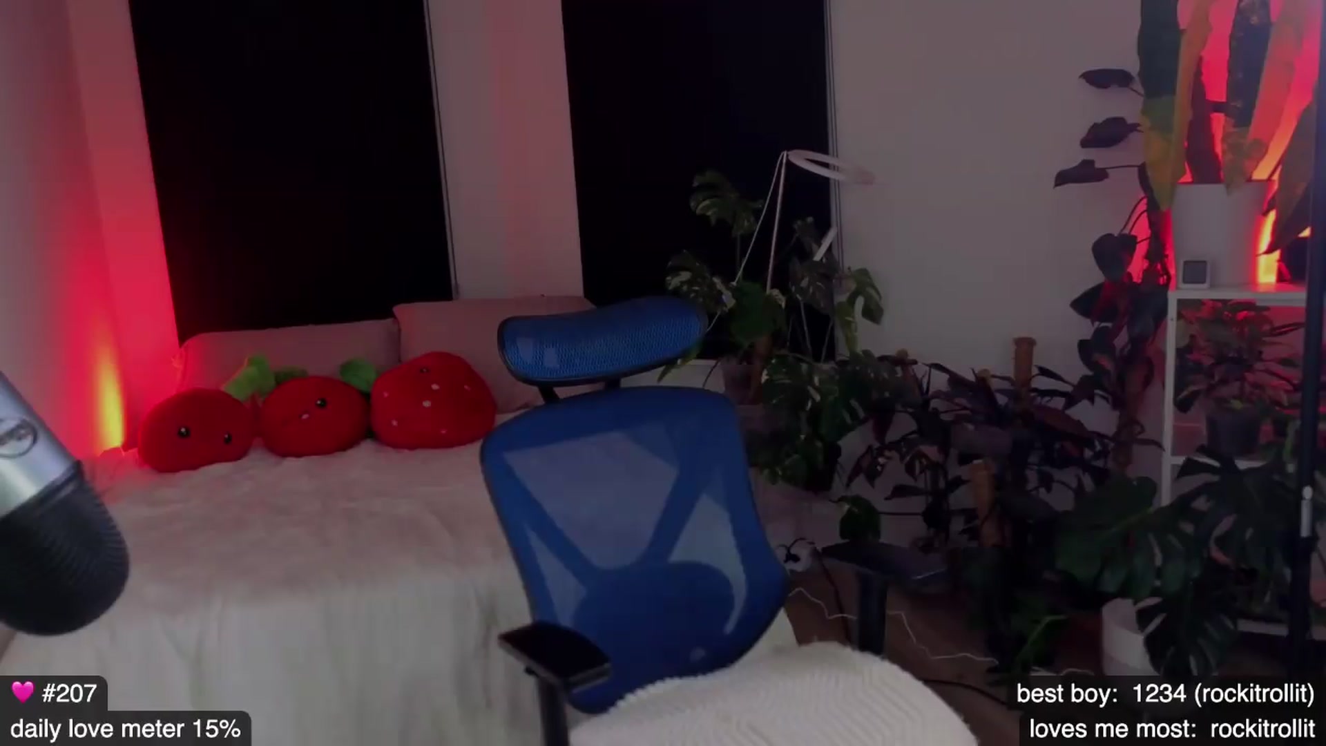 Gallery image thumbnail from e_laine's myfreecams stream on, 08/22/2026, 07:49 image 15 of 20