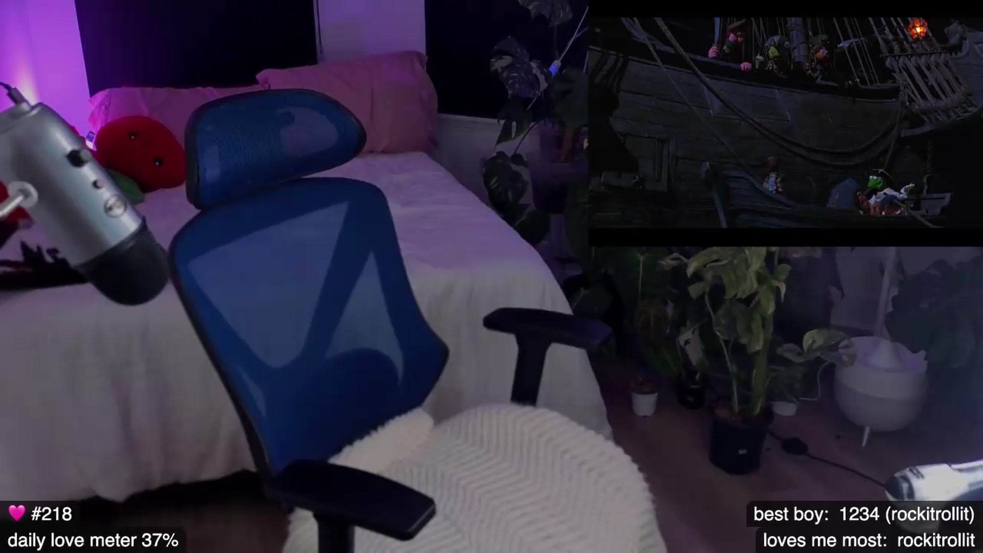 Gallery image thumbnail from e_laine's myfreecams stream on, 08/29/2026, 08:54 image 16 of 20