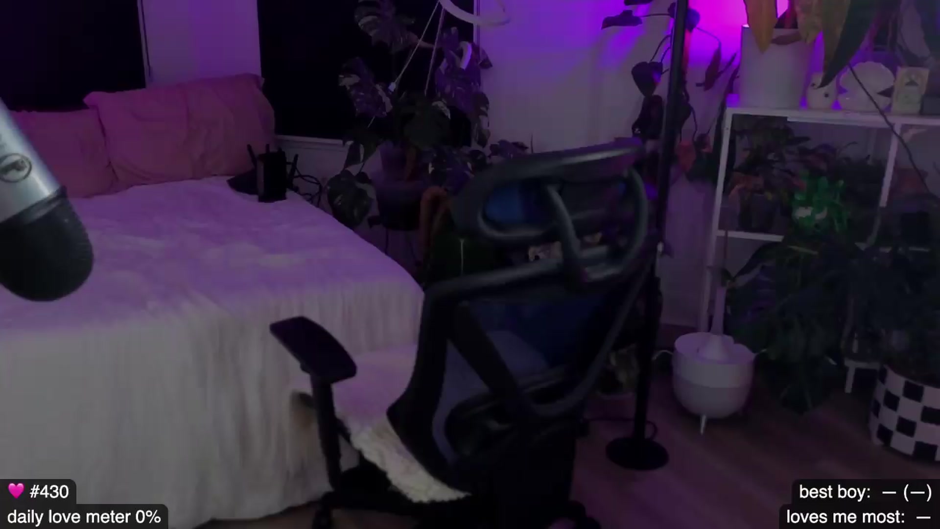 Gallery image thumbnail from e_laine's myfreecams stream on, 09/02/2026, 04:26 image 4 of 20