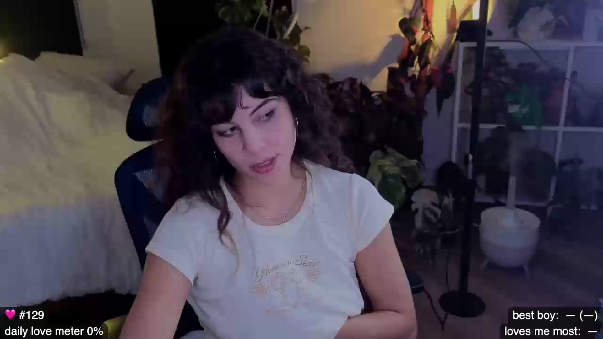 Gallery image thumbnail from e_laine's myfreecams stream on, 09/09/2026, 09:35 image 4 of 20
