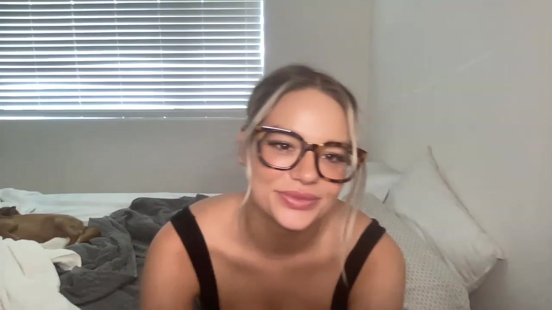 Gallery image thumbnail from ed3nn's myfreecams stream on, 05/11/2023, 01:03 image 14 of 20
