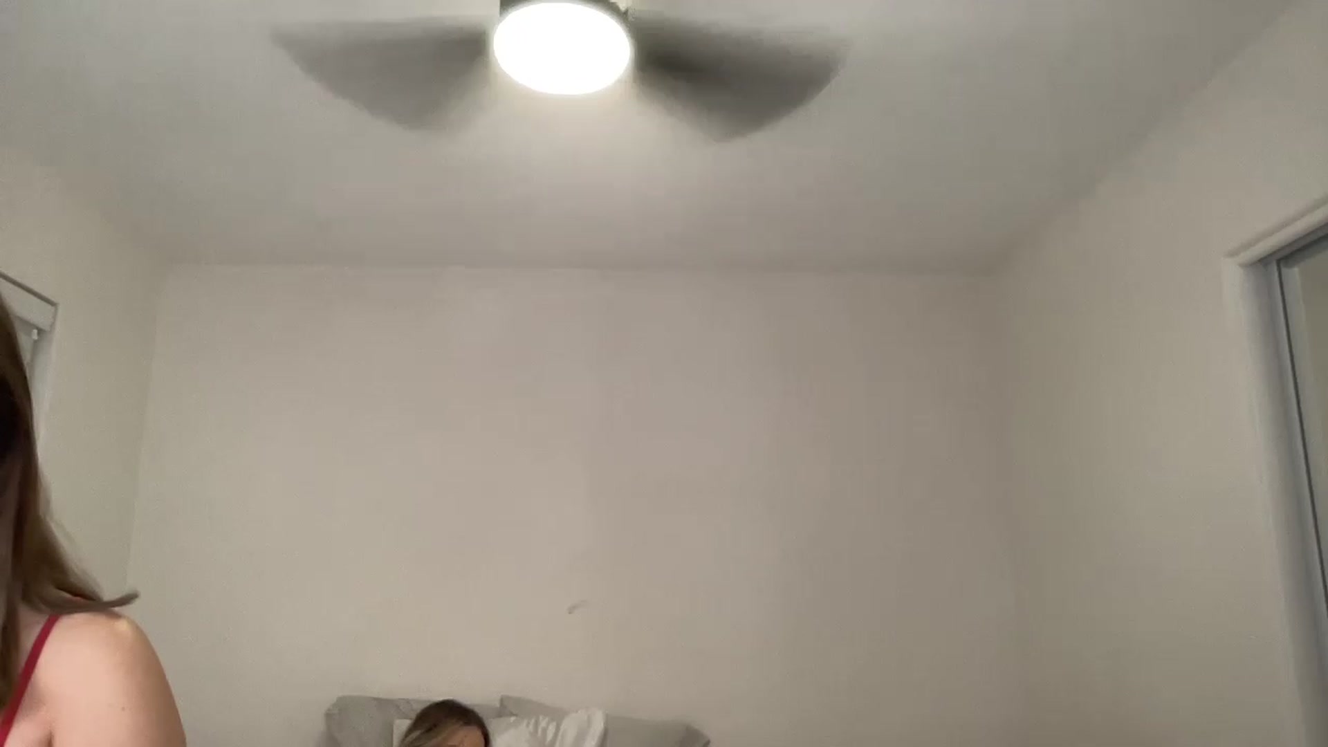 Gallery image thumbnail from ed3nn's myfreecams stream on, 05/20/2023, 08:11 image 14 of 20