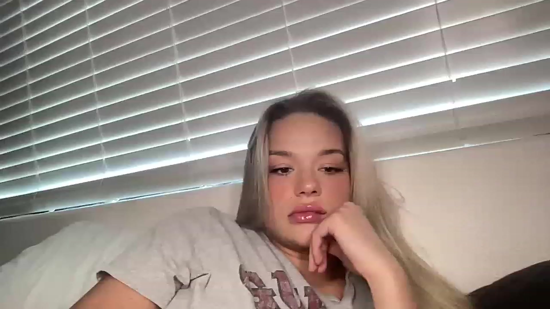 Gallery image thumbnail from ed3nn's myfreecams stream on, 05/30/2023, 23:42 image 4 of 20