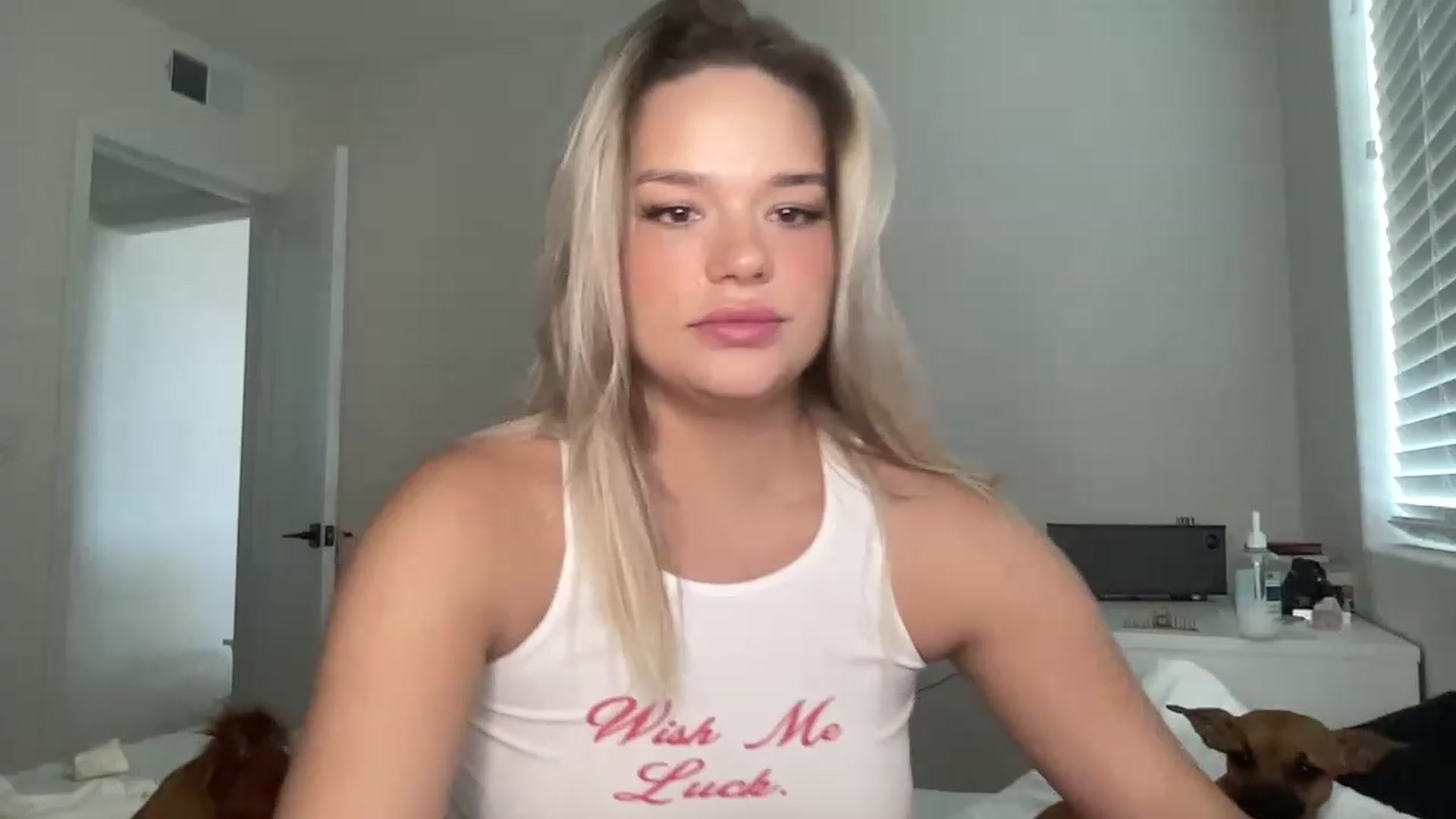 Gallery image thumbnail from ed3nn's myfreecams stream on, 05/30/2023, 23:42 image 18 of 20
