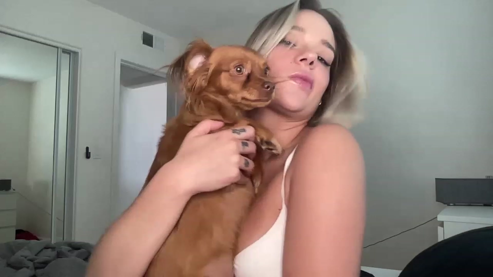 Gallery image thumbnail from ed3nn's myfreecams stream on, 06/03/2023, 24:02 image 16 of 20