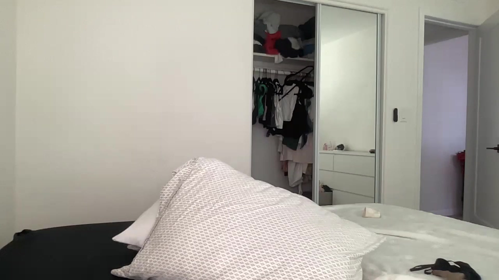 Gallery image thumbnail from ed3nn's myfreecams stream on, 06/10/2023, 01:53 image 2 of 20